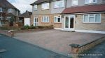 Driveway installed with Marshalls Driveline 50 in brindle 